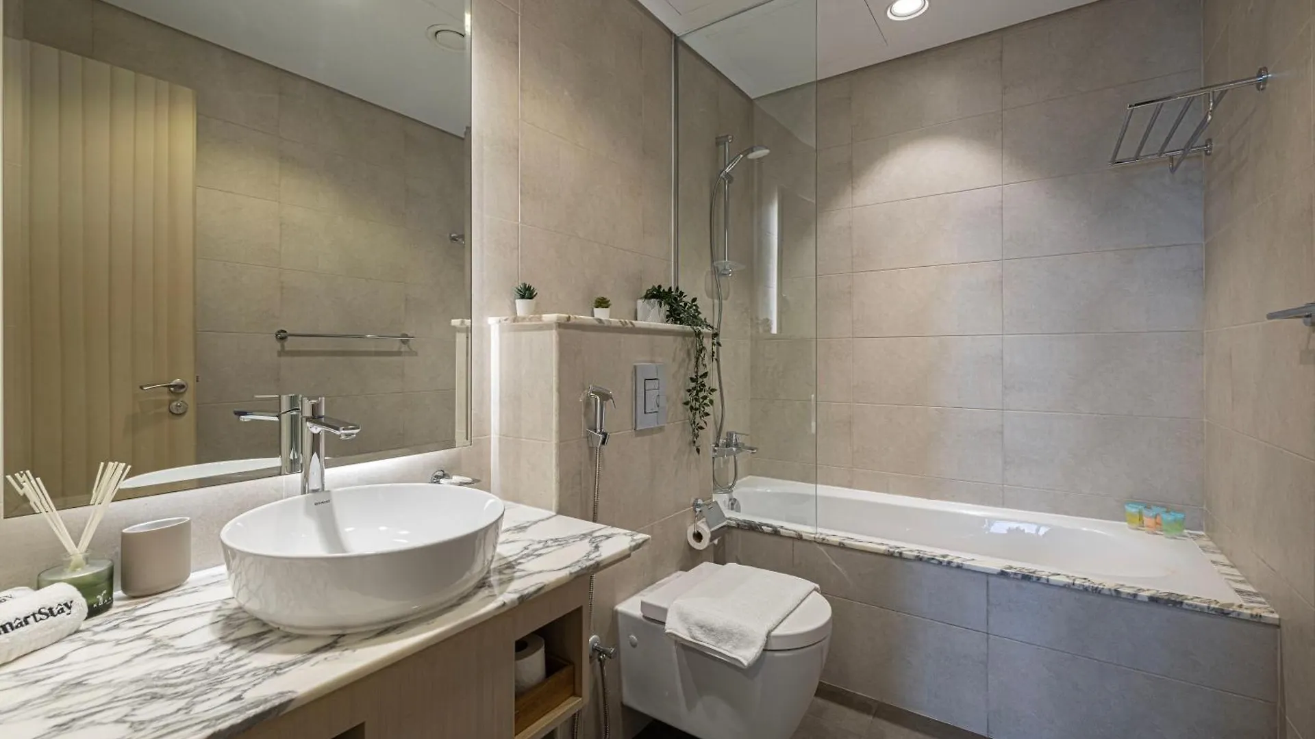 Smartstay At Paramount Tower - Sea And Downtown Views - Infinity Pool - Modern Luxury Residences Dubai 0*,