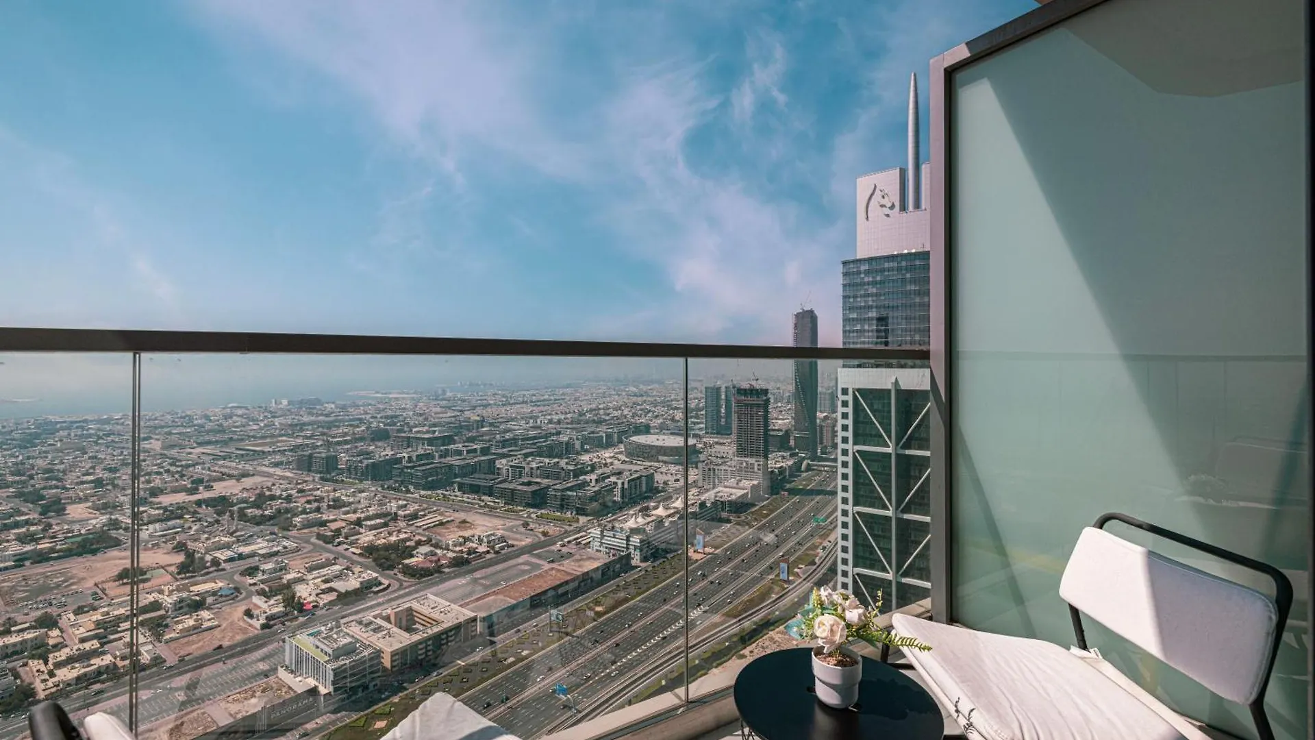 Apartment Smartstay At Paramount Tower - Sea And Downtown Views - Infinity Pool - Modern Luxury Residences Dubai