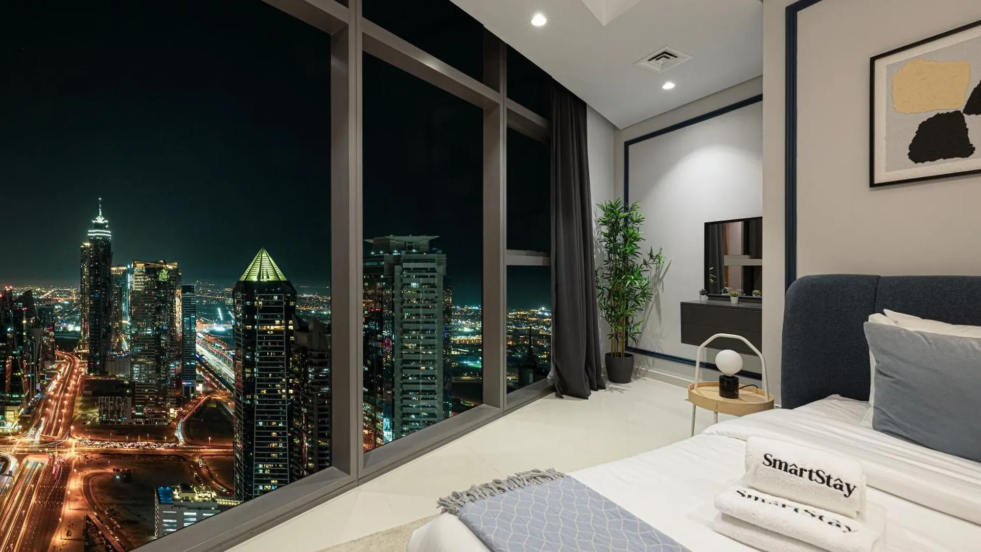 Apartment Smartstay At Paramount Tower - Sea And Downtown Views - Infinity Pool - Modern Luxury Residences Dubai United Arab Emirates