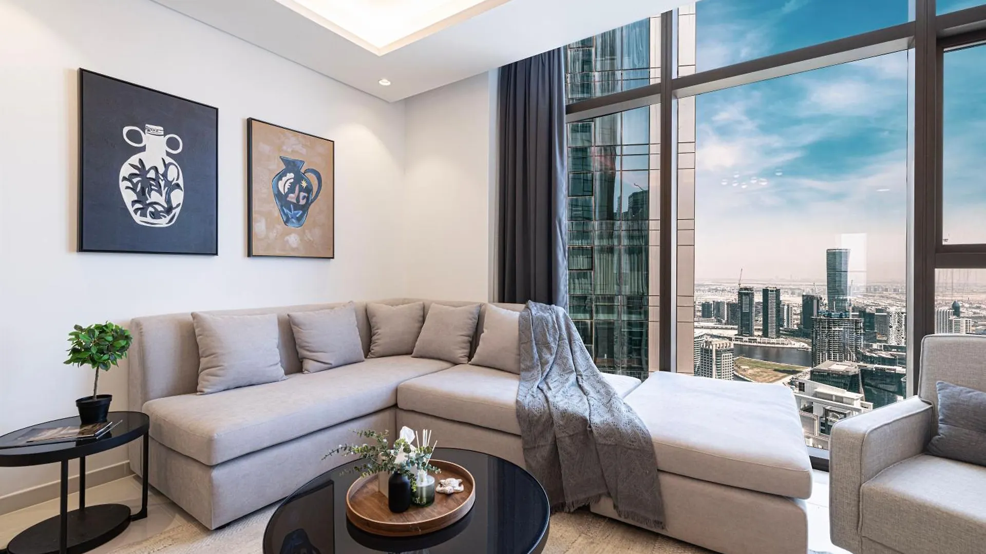 Smartstay At Paramount Tower - Sea And Downtown Views - Infinity Pool - Modern Luxury Residences Dubai Apartment